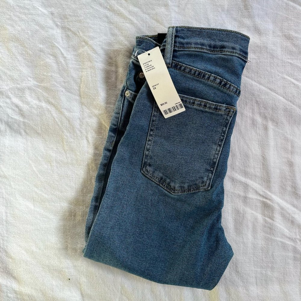NWT BDG Boyfriend High Rise Jeans